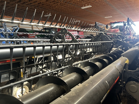Used 2017 MacDon FD75-35 Combine Platforms at Horizon Ag & Turf in Edmonton West, AB - Photo8