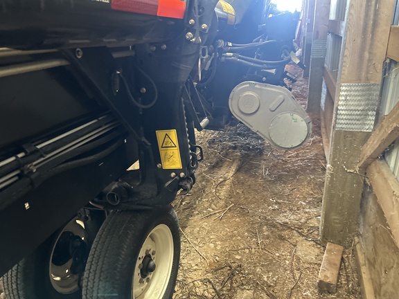 Used 2017 MacDon FD75-35 Combine Platforms at Horizon Ag & Turf in Edmonton West, AB - Photo10