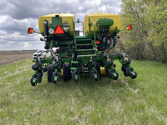2026 John Deere DB60 - Photo4