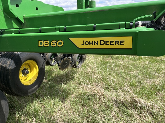 2026 John Deere DB60 - Photo8