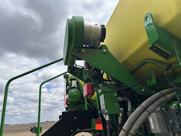 2026 John Deere DB60 - Photo17