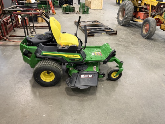 Photo of 2025 John Deere Z325E