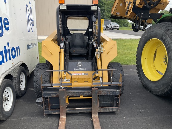 Photo of 2007 John Deere 325