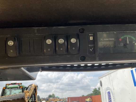 Photo of 2007 John Deere 325