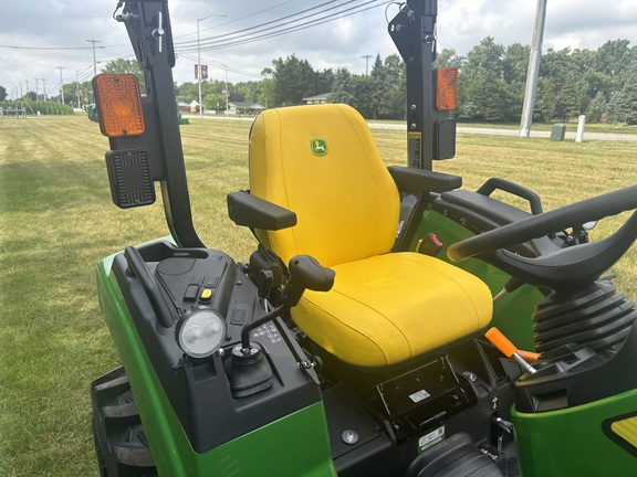 New In-Stock 2026 John Deere 2025R Compact Utility Tractors at Koenig Equipment in Amelia, OH - Photo6