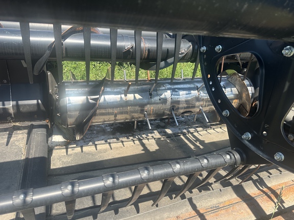 Used 2018 MacDon FD140 Combine Platforms at Horizon Ag & Turf in Lloydminster, AB - Photo4