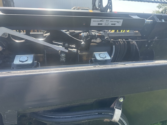 Used 2018 MacDon FD140 Combine Platforms at Horizon Ag & Turf in Lloydminster, AB - Photo12
