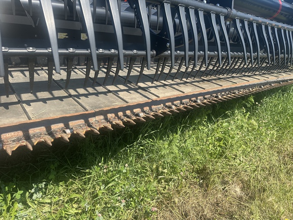 Used 2018 MacDon FD140 Combine Platforms at Horizon Ag & Turf in Lloydminster, AB - Photo13
