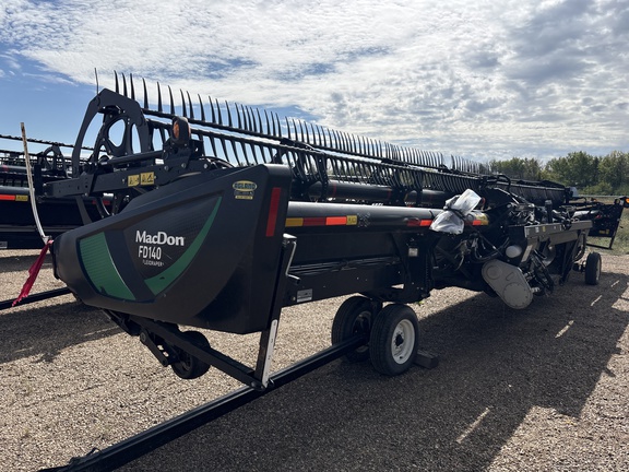 Used 2018 MacDon FD140 Combine Platforms at Horizon Ag & Turf in Lloydminster, AB - Photo19