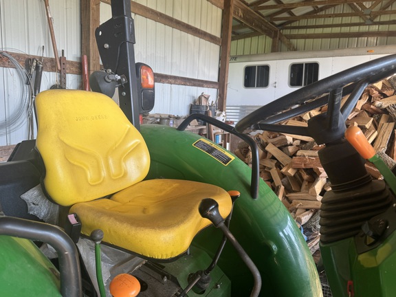 Photo of 2017 John Deere 5055E