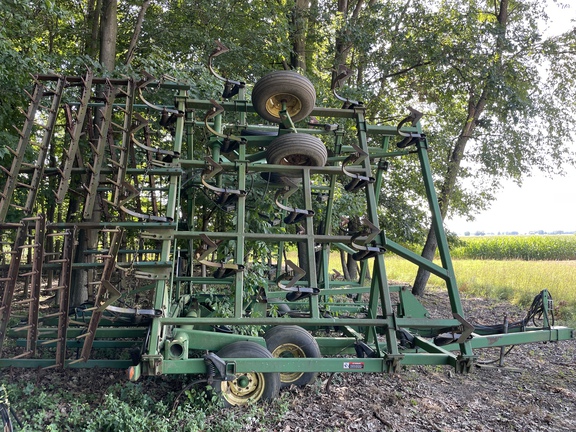 Photo of 1998 John Deere 980