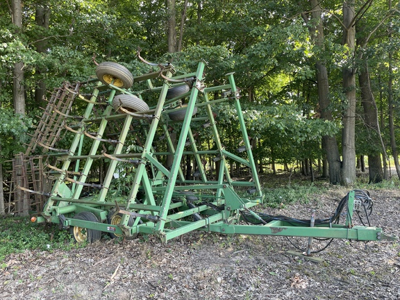 Photo of 1998 John Deere 980