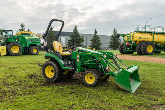 John Deere 2025R