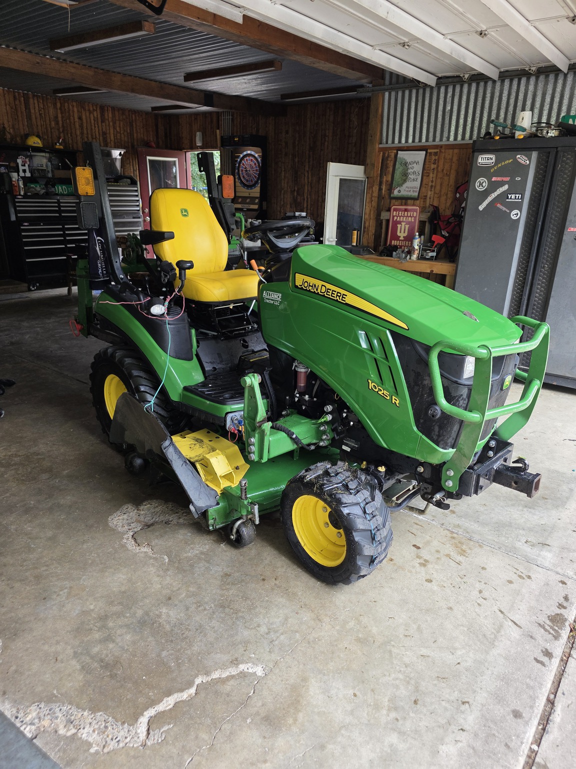 2021 John Deere 1025R