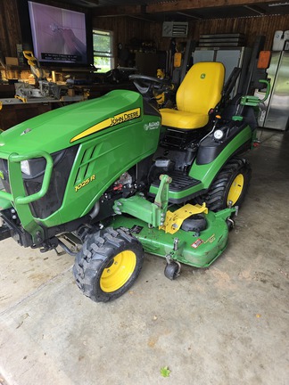 Photo of 2021 John Deere 1025R