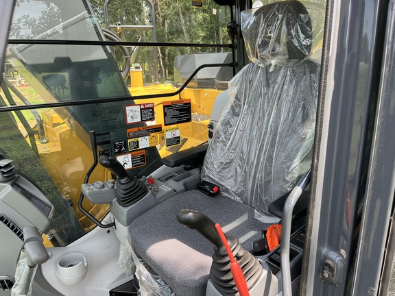 2025 John Deere 135 P-Tier