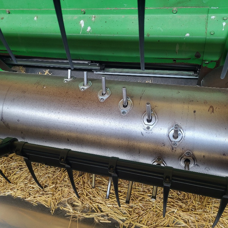 2001 John Deere 920 Combine Platforms