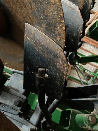 2006 John-Deere 726