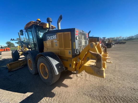 2017 John Deere 772G