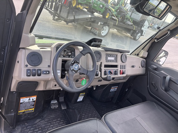2025 John-Deere XUV 845R Premium Cab