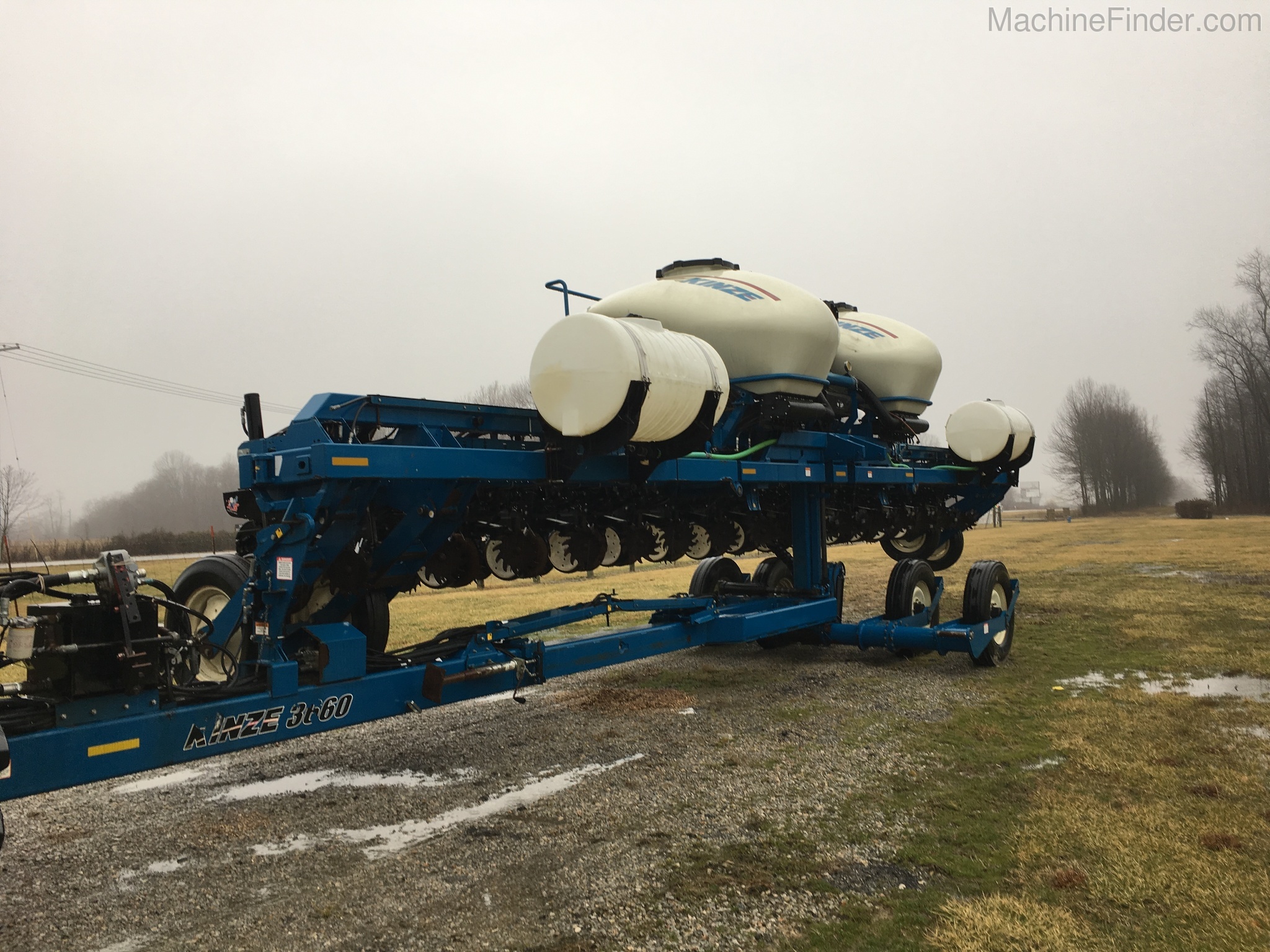 2009 Kinze 3660 Image 5