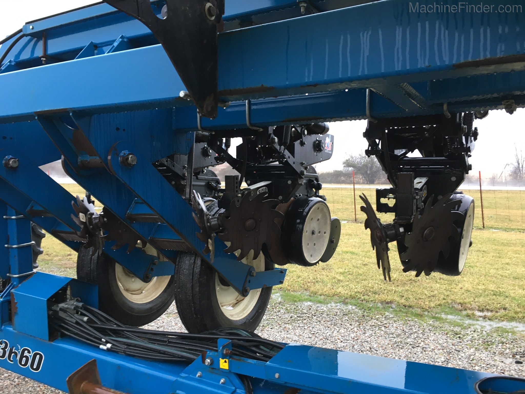 2009 Kinze 3660 Image 14