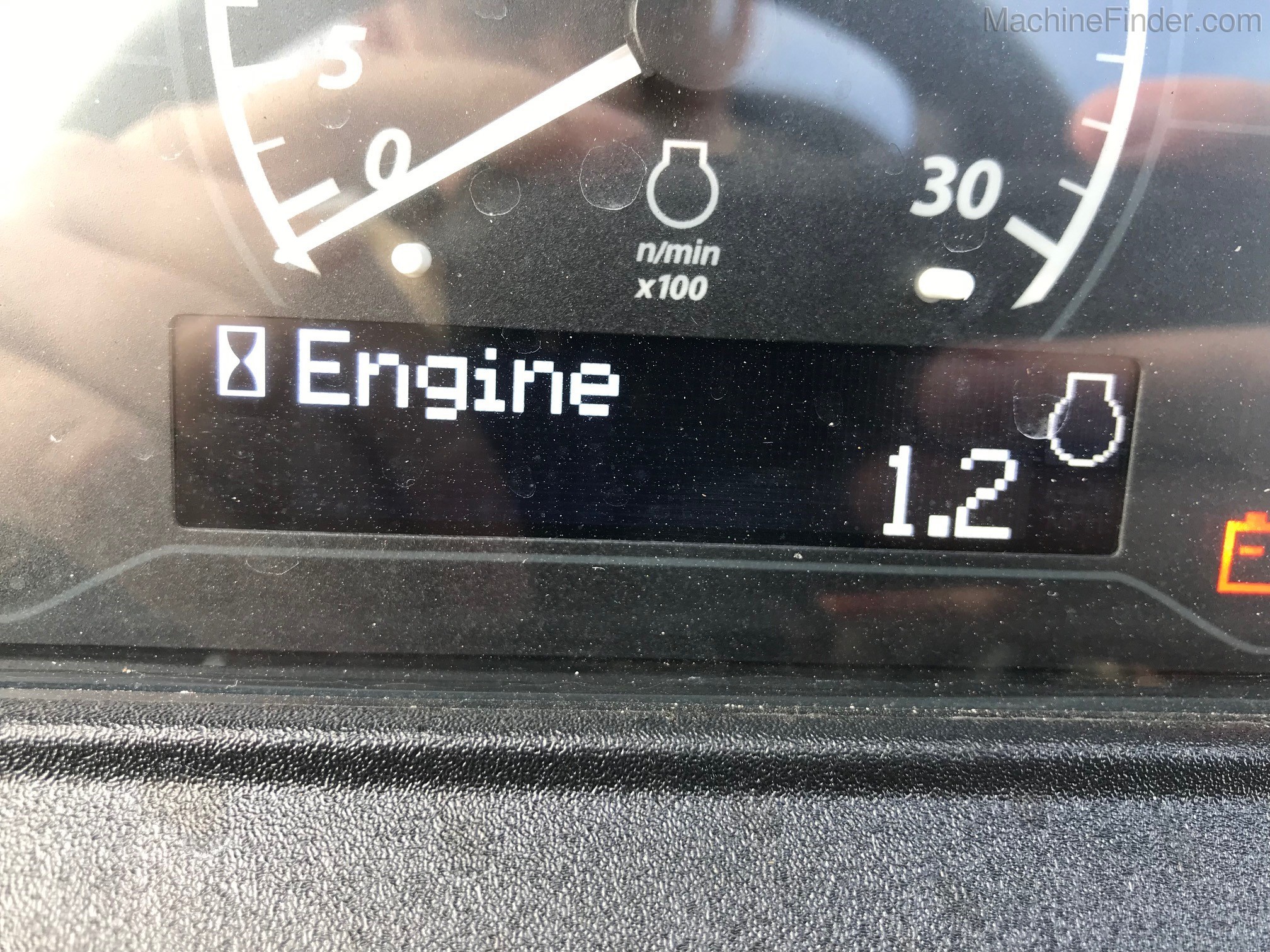 2020 John Deere 3025D Image 6