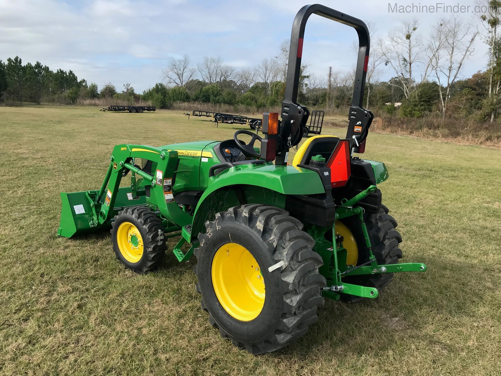 2020 John Deere 3025D Image 4