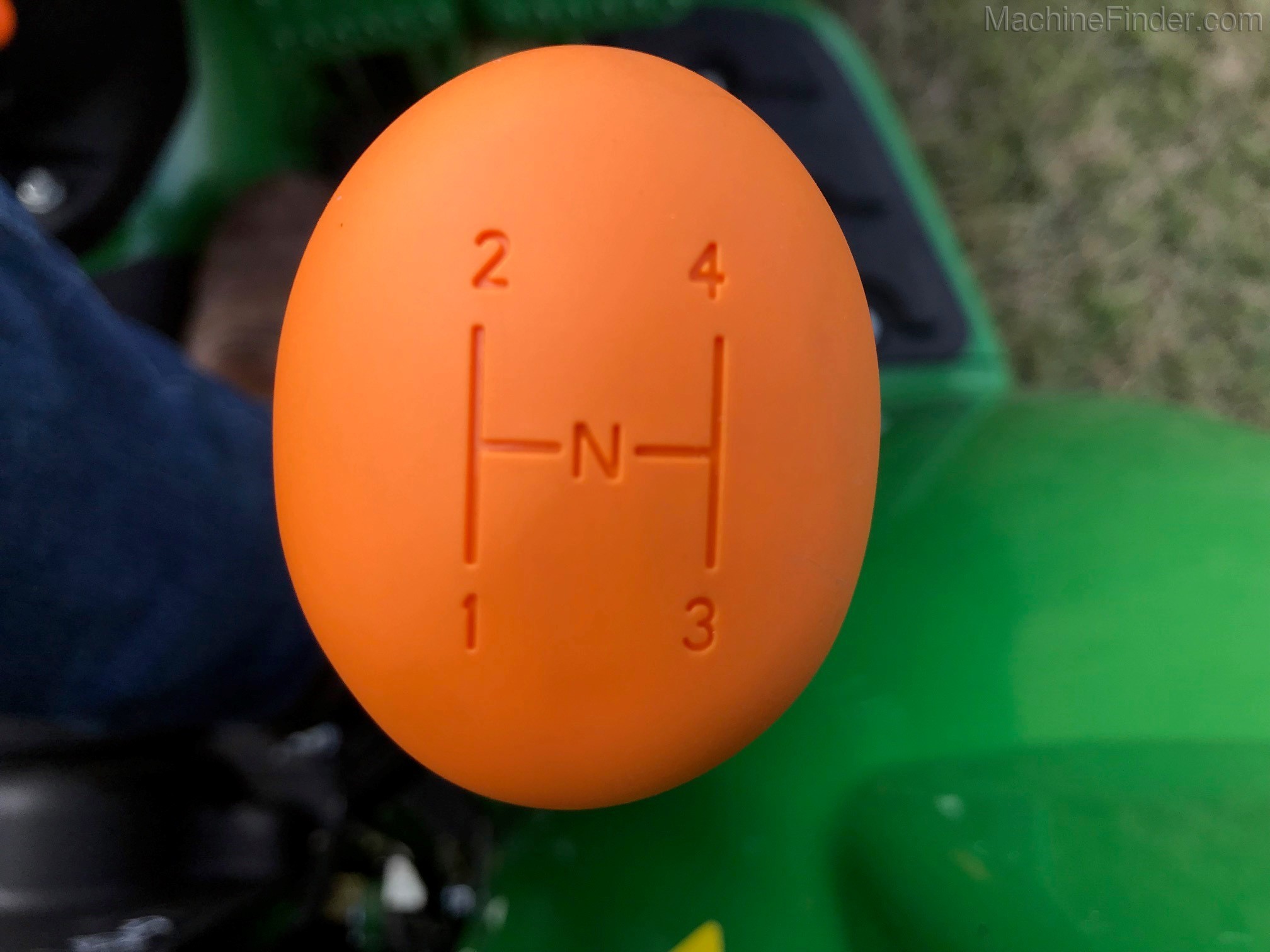 2020 John Deere 3025D Image 8