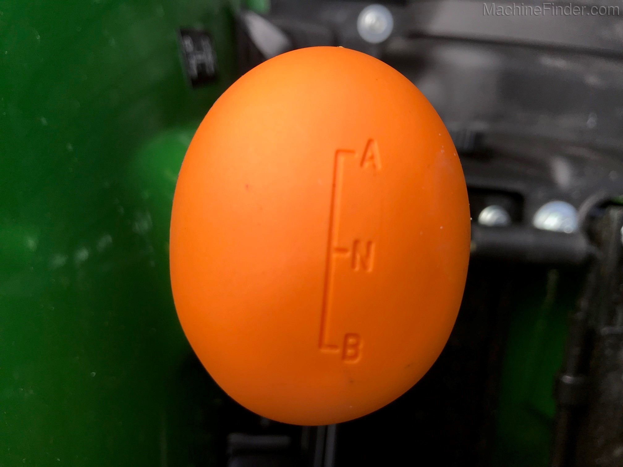 2020 John Deere 3025D Image 9