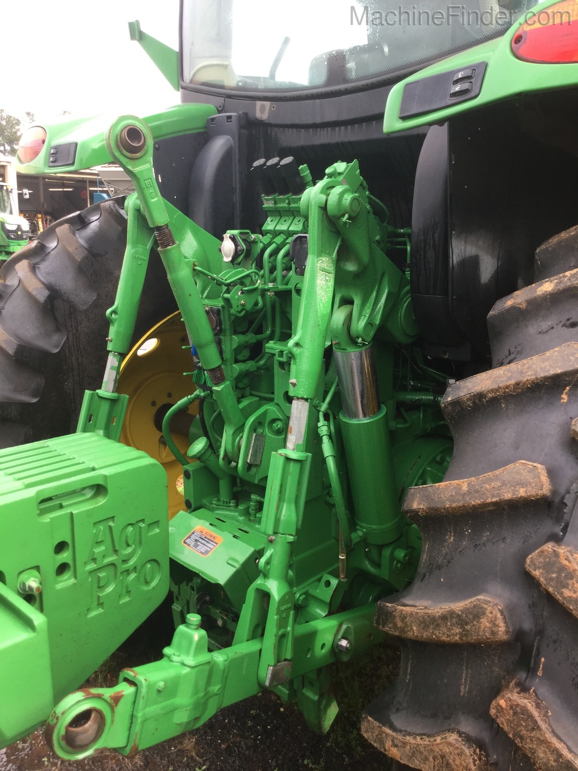 2016 John Deere 6145R Image 5