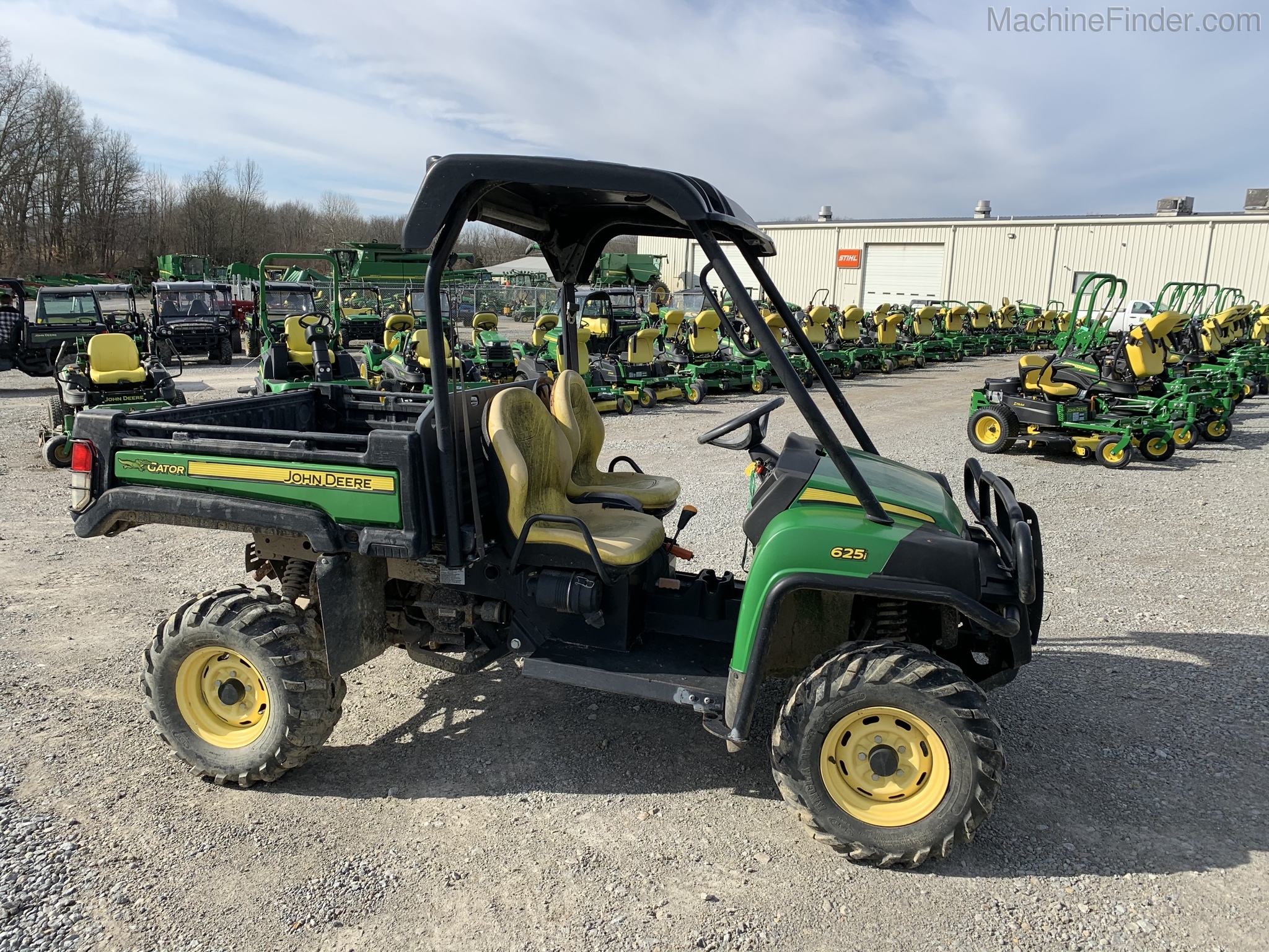 2012 John Deere XUV 625I GREEN Image 6