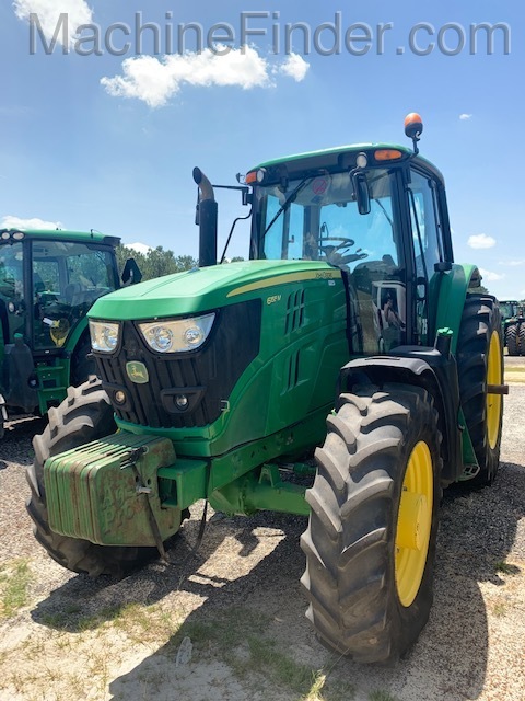 2015 John Deere 6155M Image 2