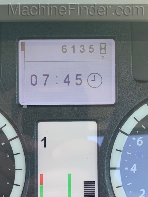 2015 John Deere 6155M Image 5