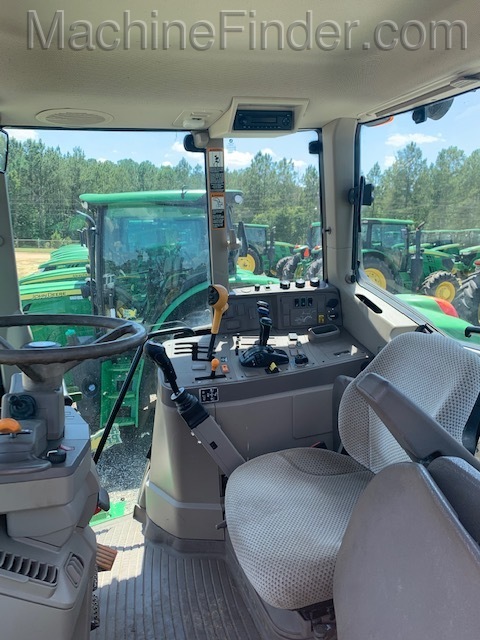 2015 John Deere 6155M Image 4