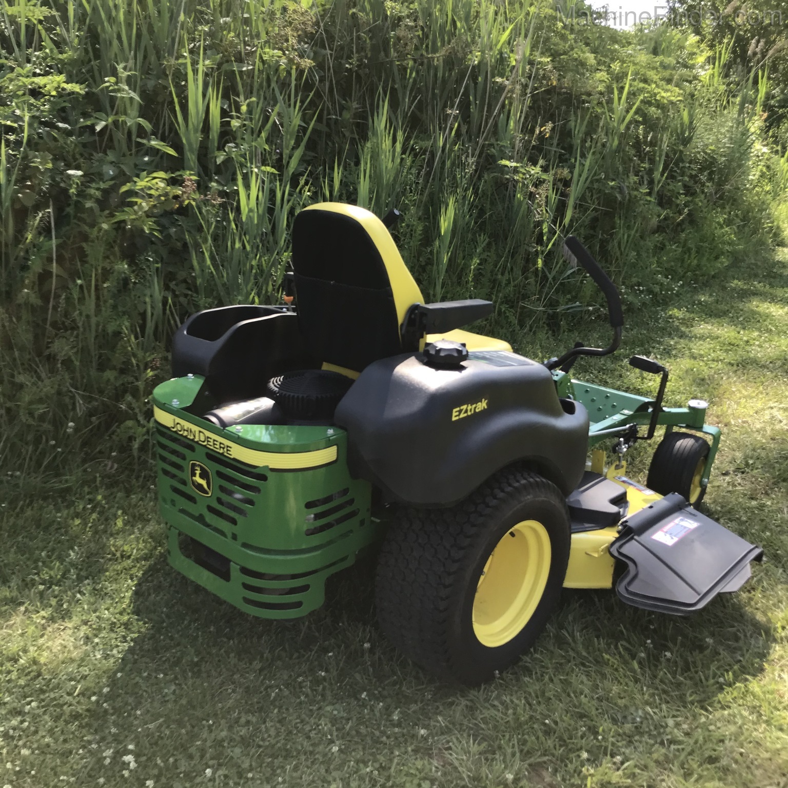 2015 John Deere Z625 Image 4