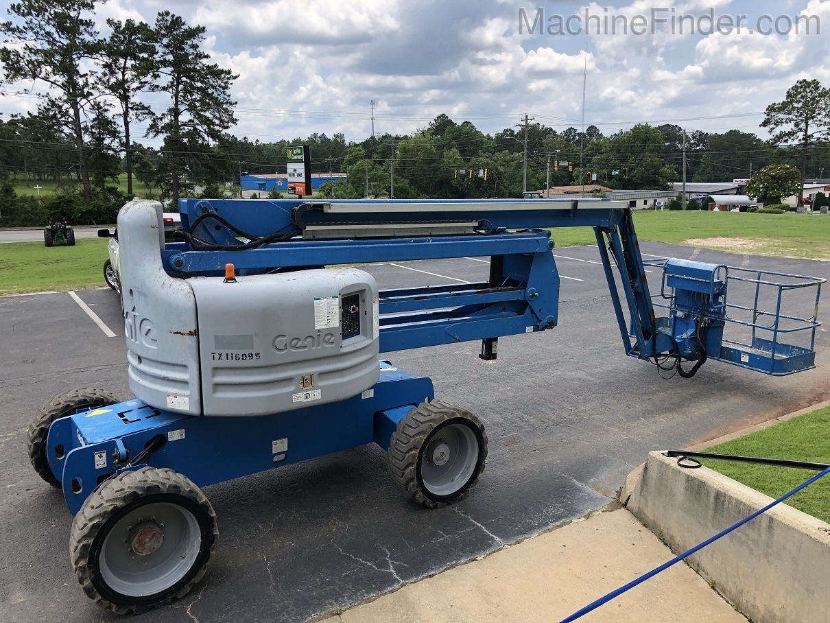 2012 Genie Z60/34 Image 4