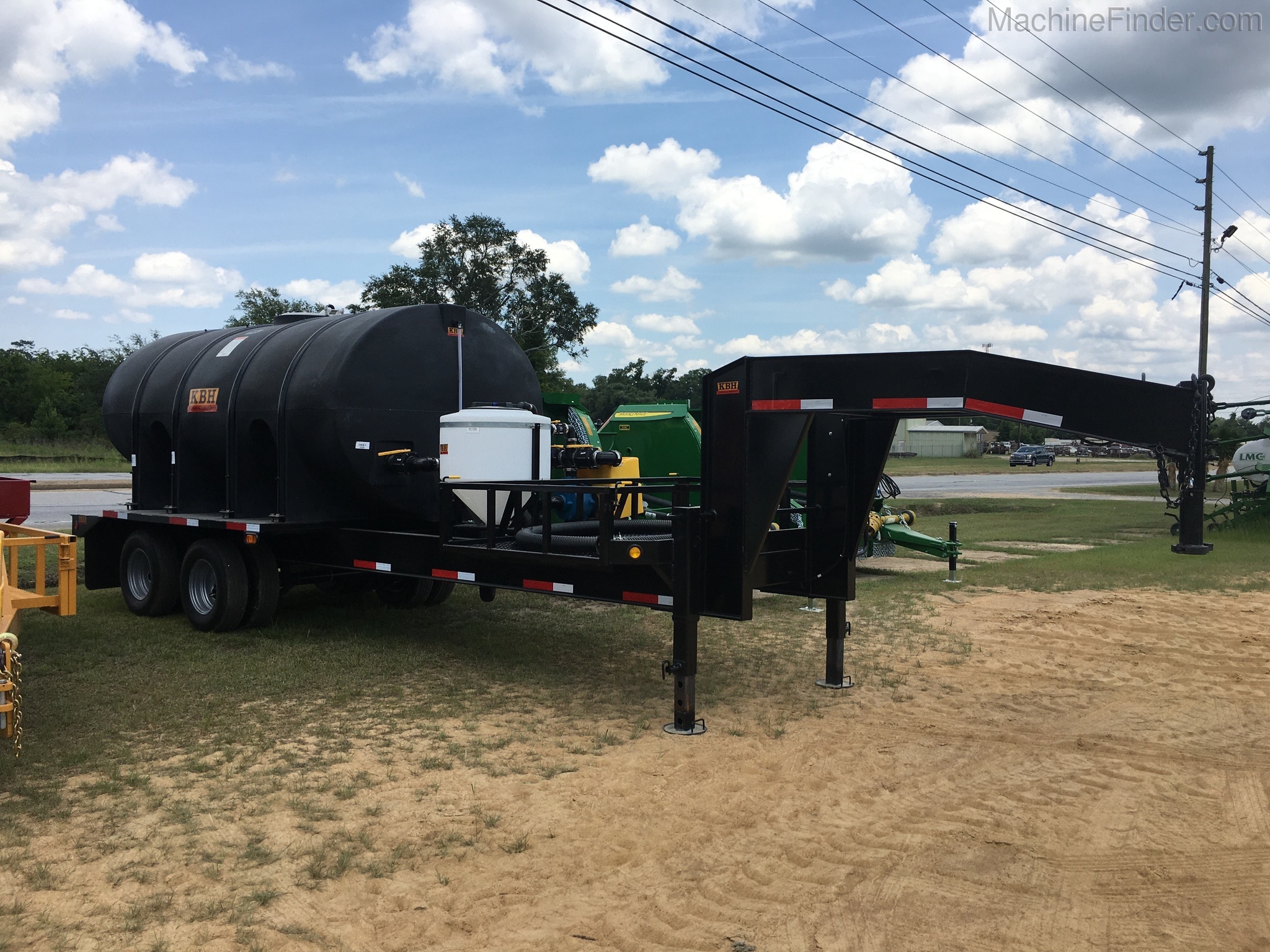 2020 KBH 2600G NURSE TANK Image 1