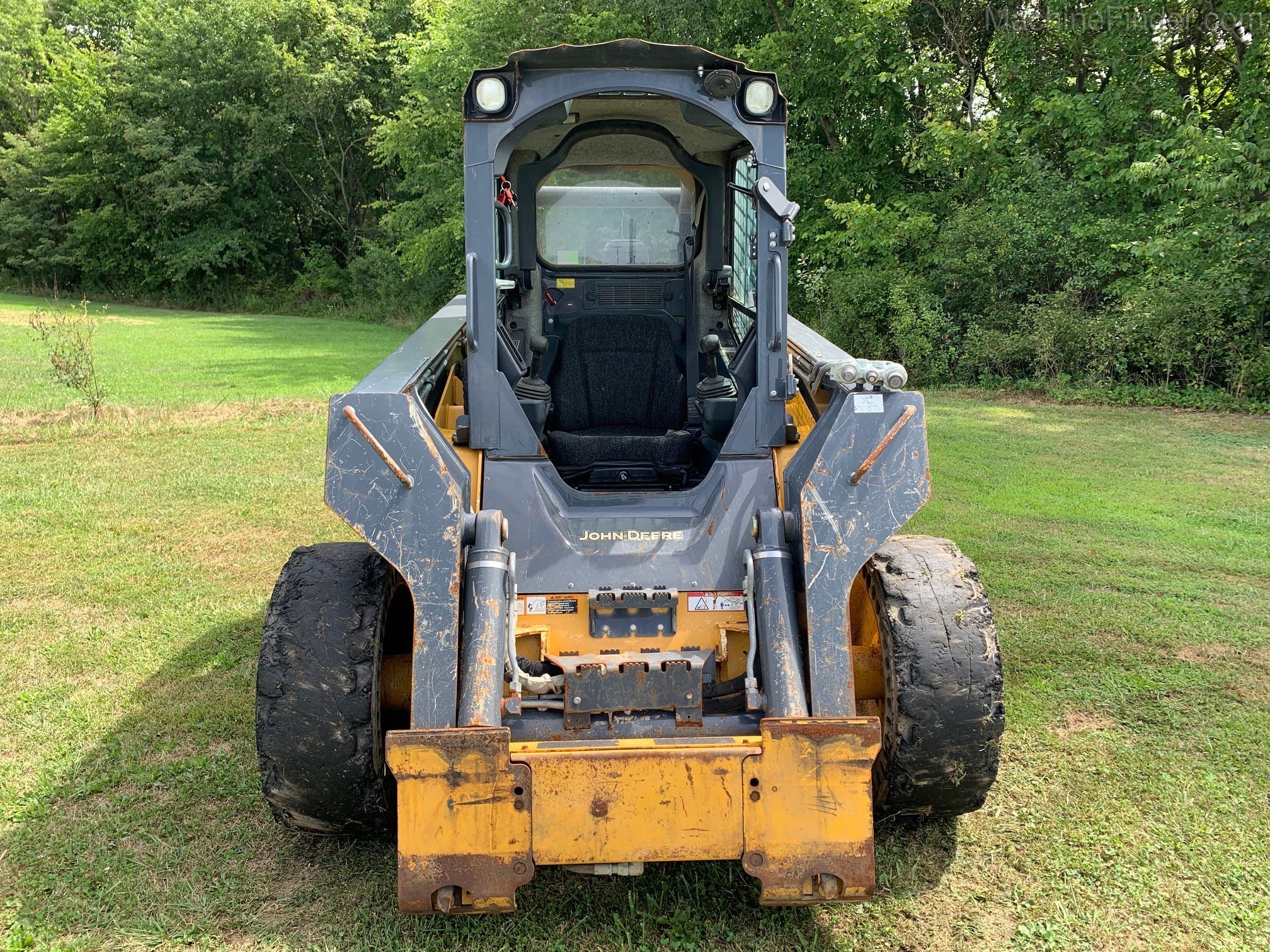 2015 John Deere 332E Image 7
