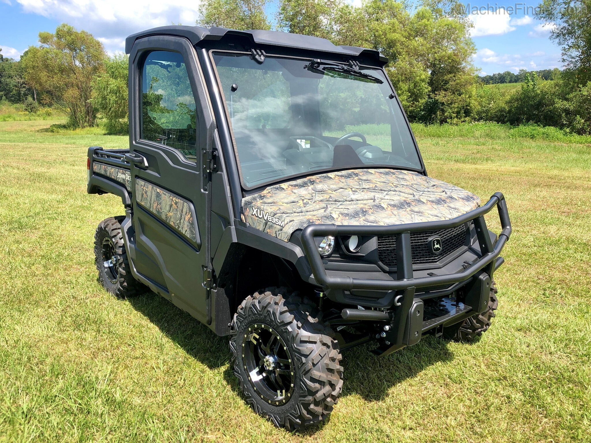 2020 John Deere UXV835M Image 11