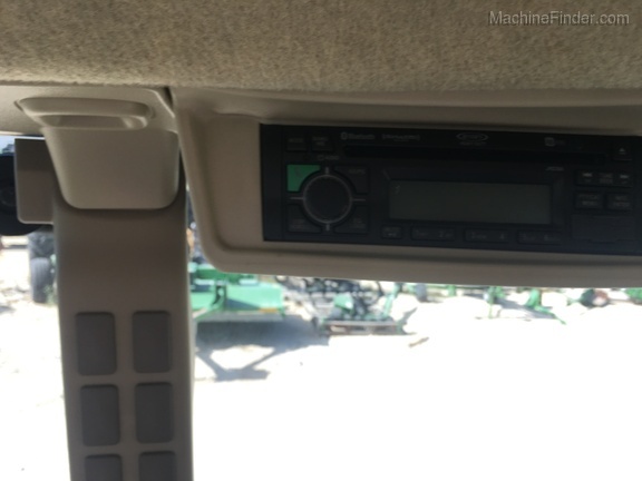 2018 John Deere 5055E Image 9