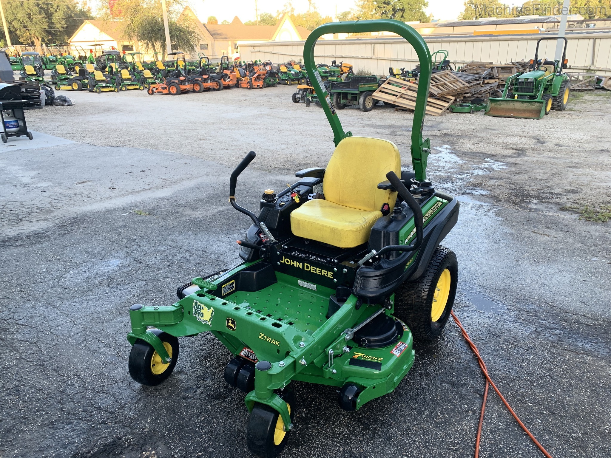2017 John Deere Z915E Image 1
