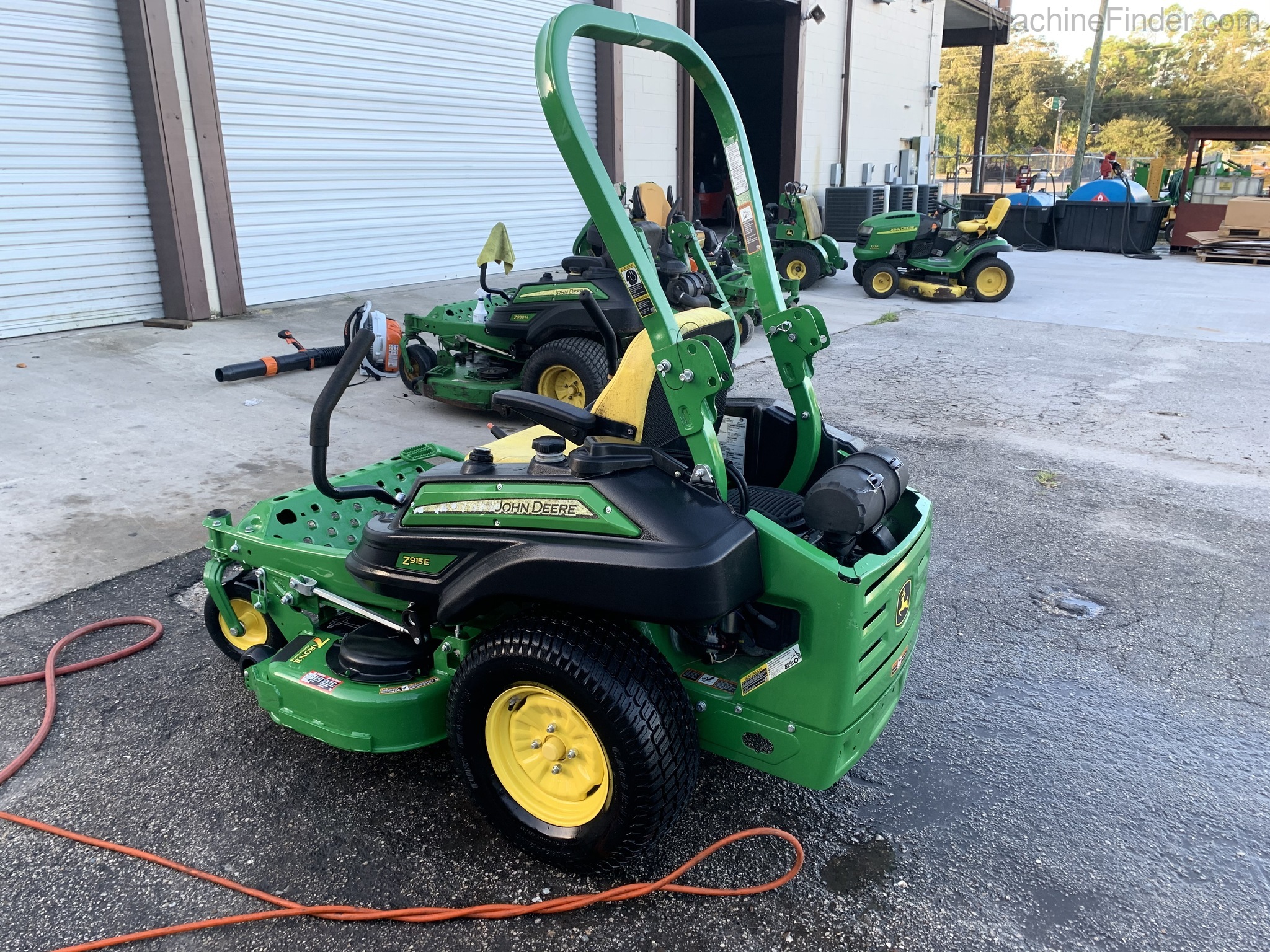 2017 John Deere Z915E Image 3