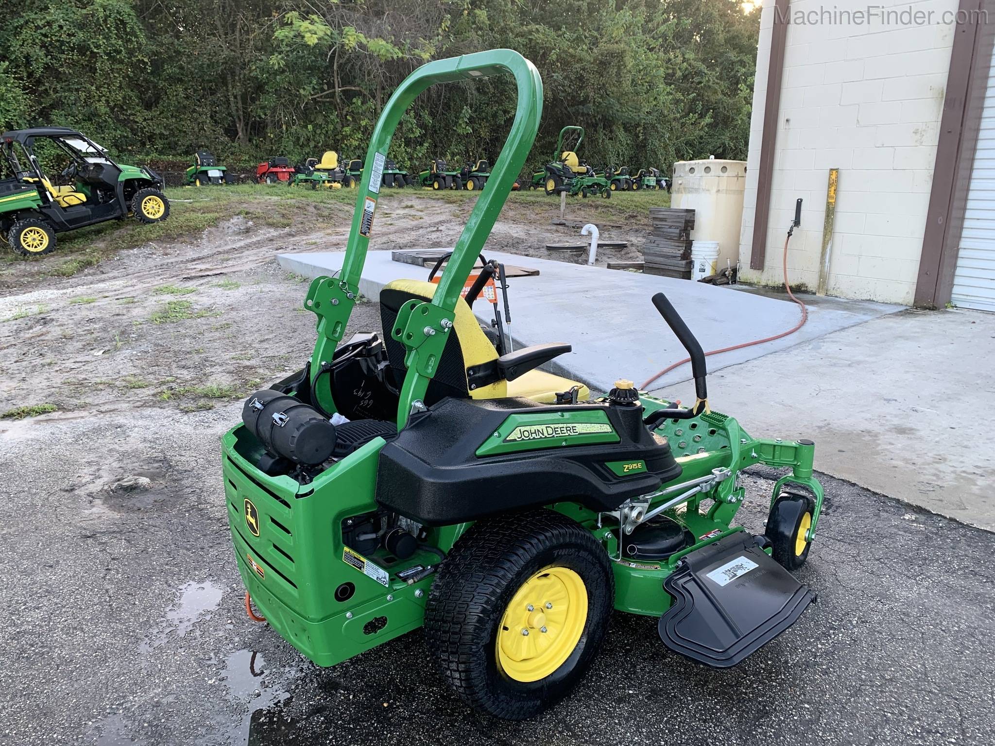 2017 John Deere Z915E Image 4
