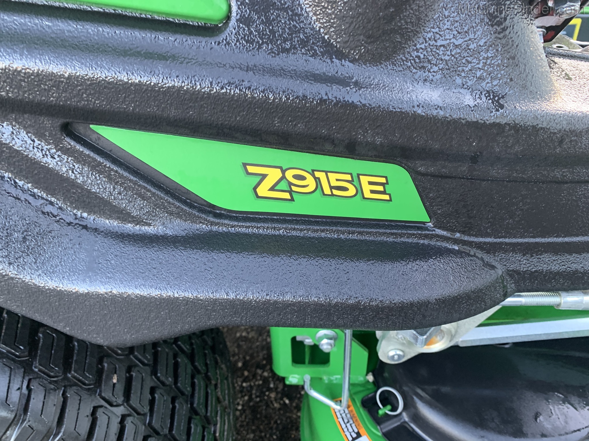 2017 John Deere Z915E Image 5