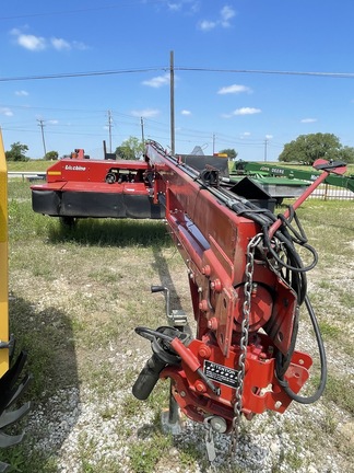 2009 New Holland H7450 Image 3