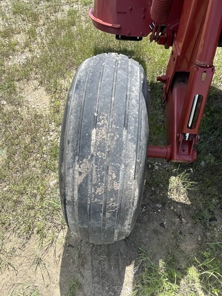 2009 New Holland H7450 Image 8