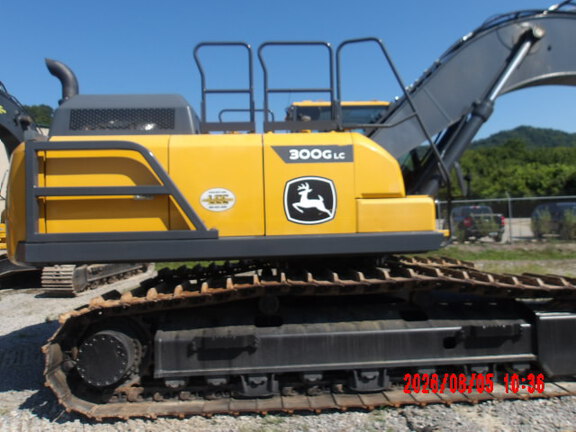 2022 John Deere 300GL
