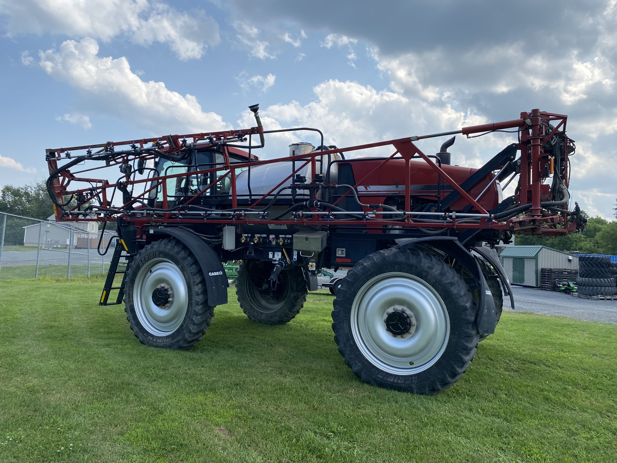 2011 Case IH Patriot 3330 Image 3