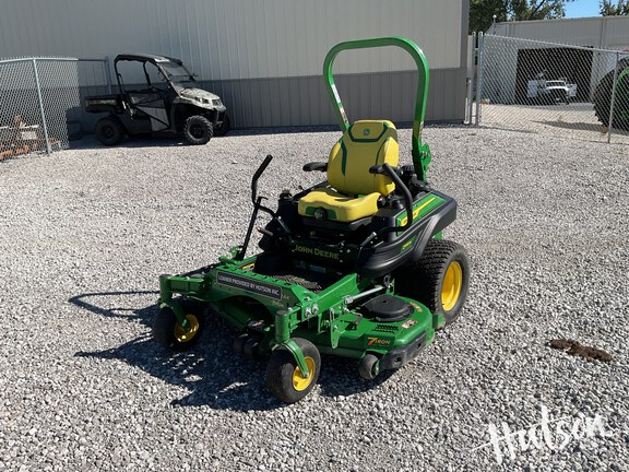 Photo of 2023 John Deere Z950M